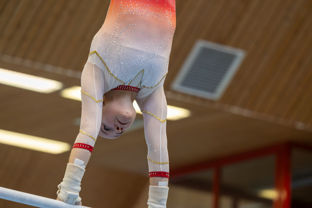 Deutsche Turnliga DTL (Bundesliga) der Frauen, 3. Wettkampftag 2025 in Ketsch***Marlene Gotthardt (MTV Stuttgart) am Stufenbarren | Deutsche Turnliga DTL (Bundesliga) der Frauen, 3. Wettkampftag 2025 in Ketsch***Marlene Gotthardt (MTV Stuttgart) am Stufenbarren - Realisiert mit Pictrs.com