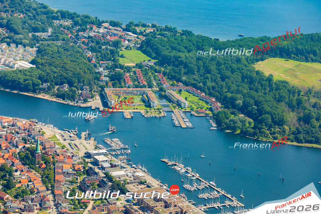 Travemünde Lübeck Bild- Das Luftbild wurde 2025 vom UL-Flugzeug heraus erstellt ( keine Drohne bzw. Drohnenaufnahme ) - Hochauflösende Luftaufnahme -Nicht vergleichbar mit Google Maps oder Satelittenbilder- Die Geschenkidee !Mit Lizenz und Bildrechte bestellbar - CC