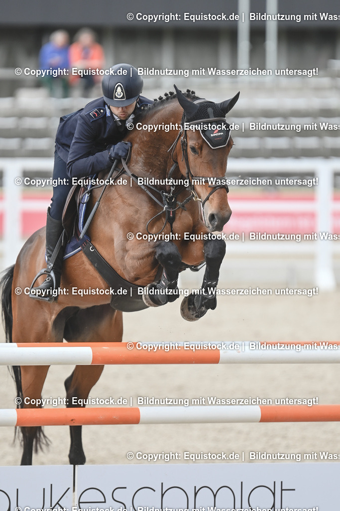 20230514_CCI4_Springen_0217 | equistock