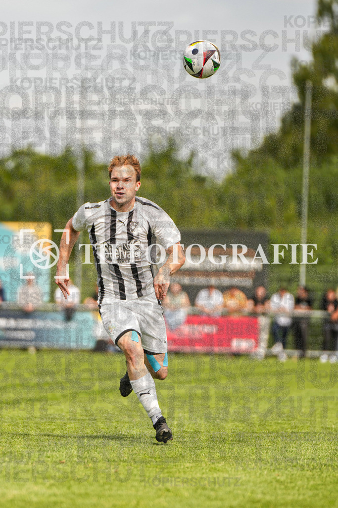 GER, FC Zell - FC Wittlingen, Fussball, Rothaus Bezirkpokal, Finale, Saison 2024/2025, 29.05.2025 | GER, FC Zell - FC Wittlingen, Fussball, Rothaus Bezirkpokal, Finale, Saison 2024/2025, 29.05.2025Foto: TH Fotografie/Alessio Bosco