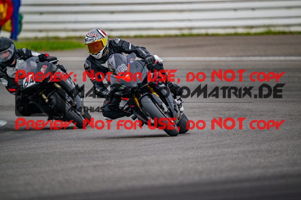 MaZZes_FotoMatrix_240701_6007705_2822 | ROT