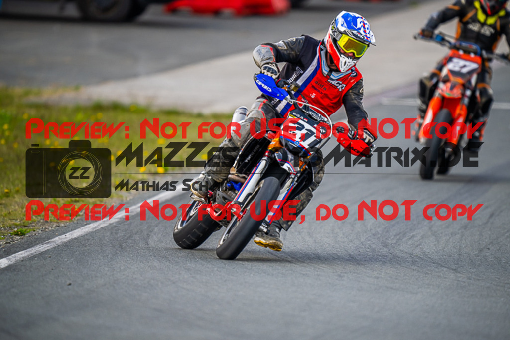 MaZZes_FotoMatrix_230506_2928 | UE40