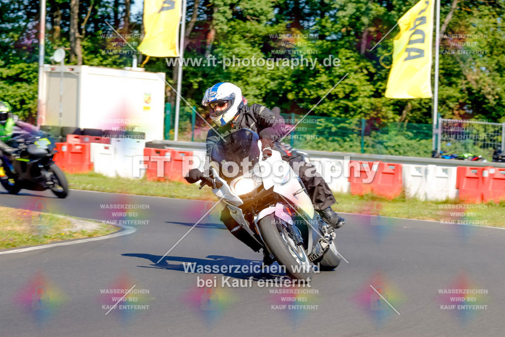 _MOT8913 | Hier findet Ihr Bilder von Touristenfahrten auf der Nürburgring Nordschleife oder von anderen Veranstaltungen die ich besucht habe. Viel Spass beim Durch Schauen 