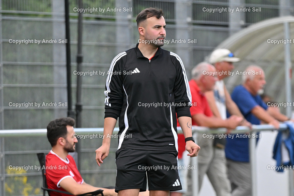 PSV Neumünster vs VfR Neumünster | Trainer Coskun Yamak (TSVK) / Fußball-Landesliga Männer 2026/2027 / TSV Kronshagen vs Heikendorfer SV / Sportzentrum Platz 5 / Kronshagen / 01.08.26 - Realisiert mit Pictrs.com