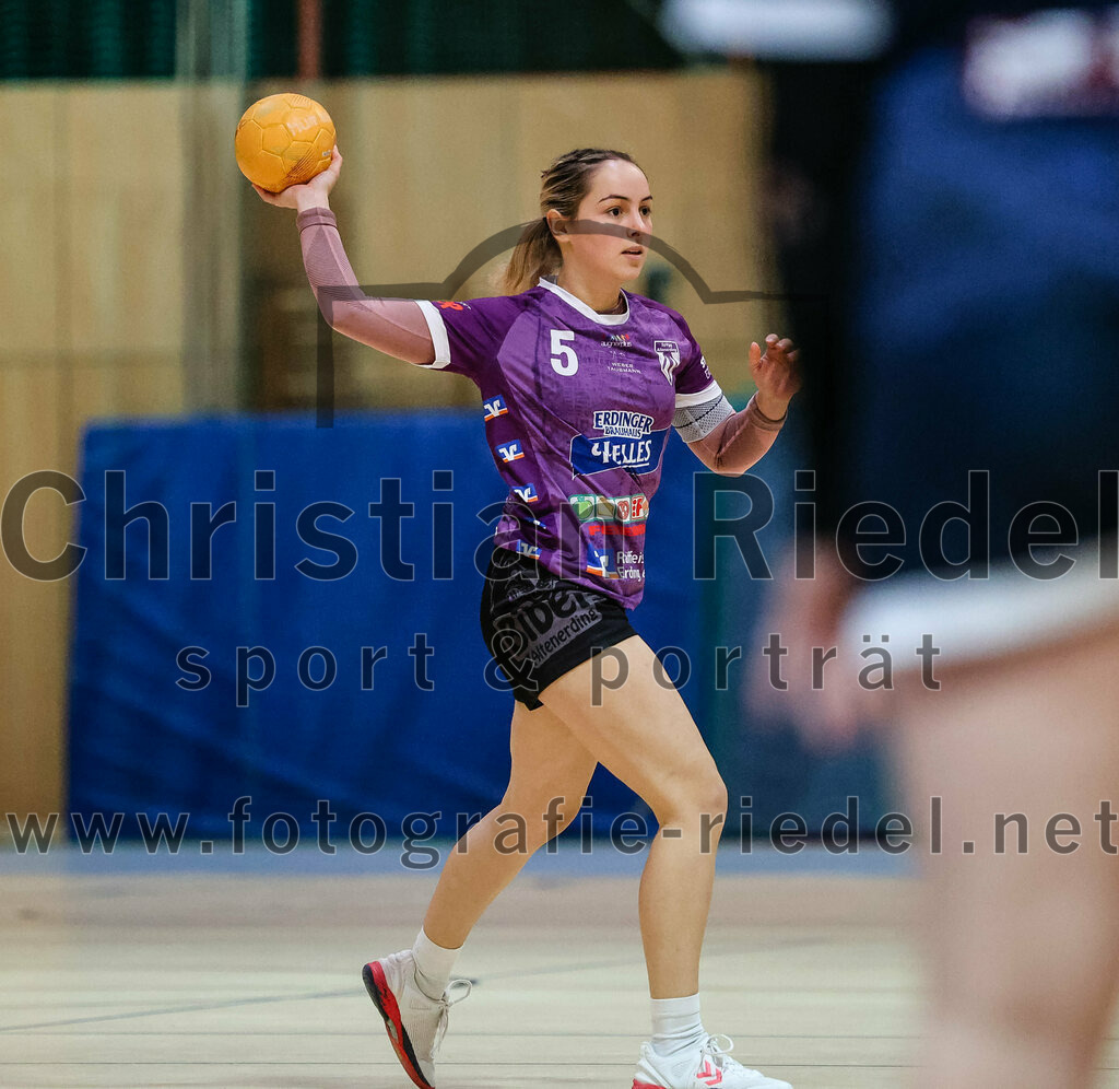 2024-02-03_034_SpVgg_Altenerding_gegen_SpVgg_Erdweg | Erding, Deutschland, 03.02.2024:
Handball, Bezirksoberliga Frauen Altbayern 2023 / 2024, 13. Spieltag, SpVgg Altenerding gegen SpVgg Erdweg, Endergebnis: 25:21

Lena Prem (SpVgg Altenerding, #5)

Foto: Christian Riedel / fotografie-riedel.net