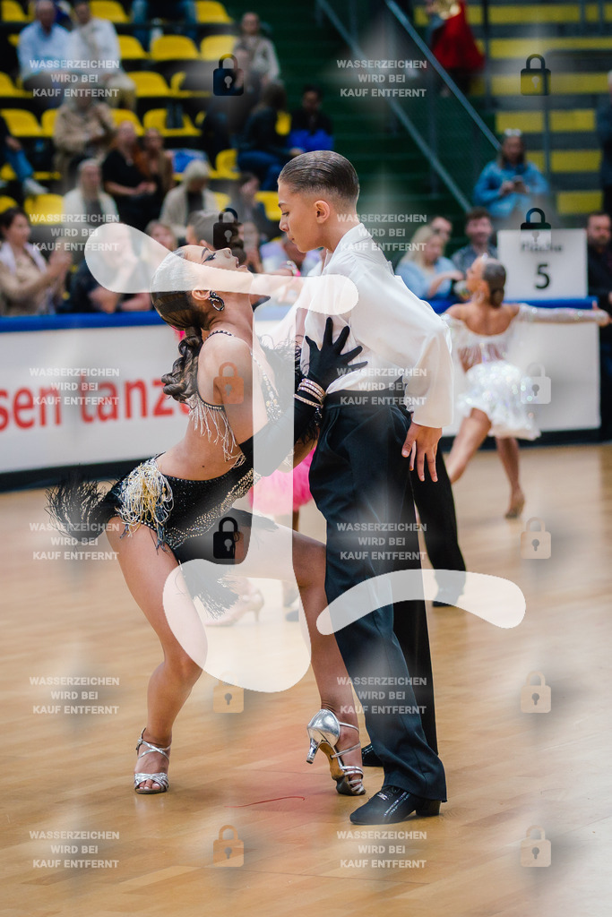 Hessen Tanzt WDSF Open Junior II Latin 2nd (211) Kristiyan Donchev _ Martina Kondaklieva (Bulgaria)-2025-05-18-5611 | Webshop for digital downloads and prints of dance sport, event & show photographer Julian Link - Realisiert mit Pictrs.com