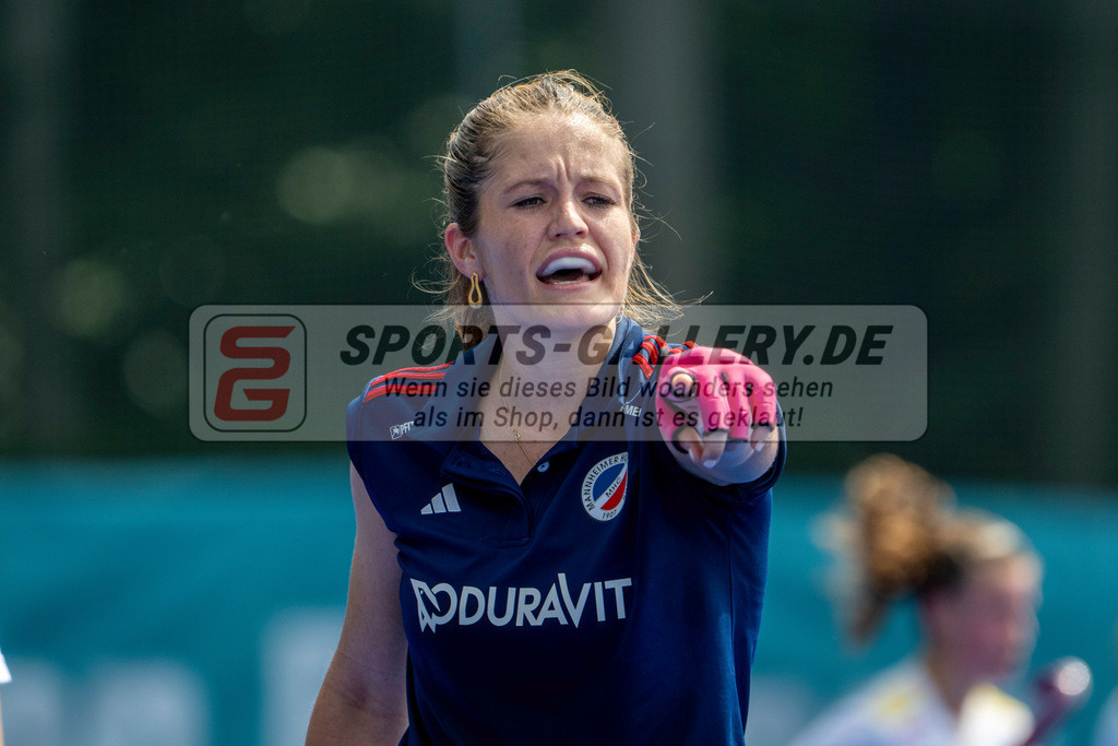 Final4_20250531-1209-Z09_2341 | Krefeld, Deutschland, 31.05.2025:  Feldhockey Final4 2025 – „Deutsche Feldhockey-Meisterschaften 2025“ im Gerd-Wellen-Hockeyanlage am 31.05.2025 in Krefeld, Deutschland. (Foto von Kramhöller/Fehrmann/Kaste)Krefeld, Germany, 31.05.2025: Feldhockey Final4 2025 – „Deutsche Feldhockey-Meisterschaften 2025“ in Gerd-Wellen-Hockeyanlage at 31.05.2025 in Krefeld, Deutschland. (Foto from Kramhöller/Fehrmann/Kaste)