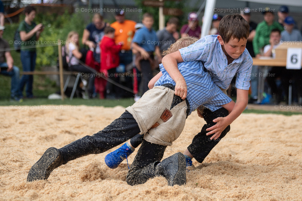 Schwingen -  Appenzeller Kantonal Nachwuchsschwingertag 2024 | Hundwil, 6.7.24, Schwingen - Appenzeller Kantonal Nachwuchsschwingertag.