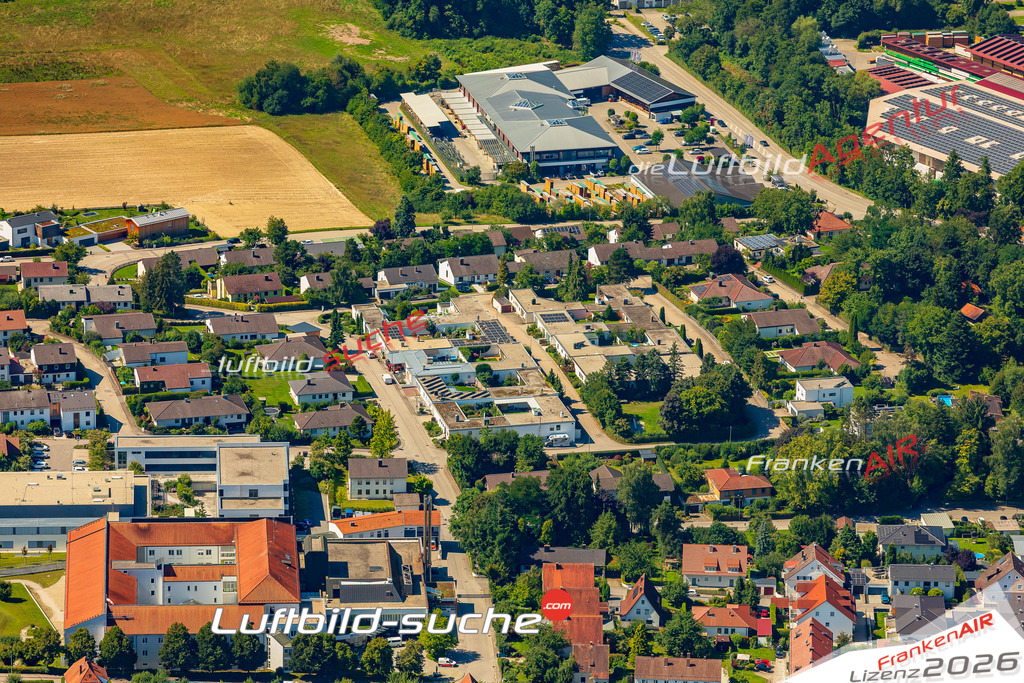 Luftaufnahme von  Vilsbiburg - Die Luftaufnahme wurde 2025 vom UL-Flugzeug heraus erstellt ( keine Drohne ) - Hochauflösende Luftaufnahme - für professionelle Ausdrucke geeignet. Die Geschenkidee !Mit Lizenz und Bildrechte bestellbar