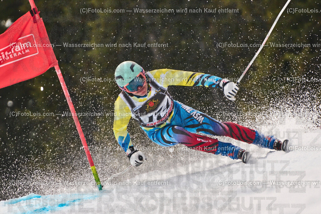 ALP2231_steir-MASTERS-Meistersch-SG_Reiteralm_GRUBER Roman  | MASTERS-LM-Super-G Steiermark mit Wiener-LM auf der Reiteralm am Fr 28. März 2025.                         Veranstalter: Steirischer Skiverband (5000)Durchführender Verein: WSV Pichl-Reiteralm (5083)