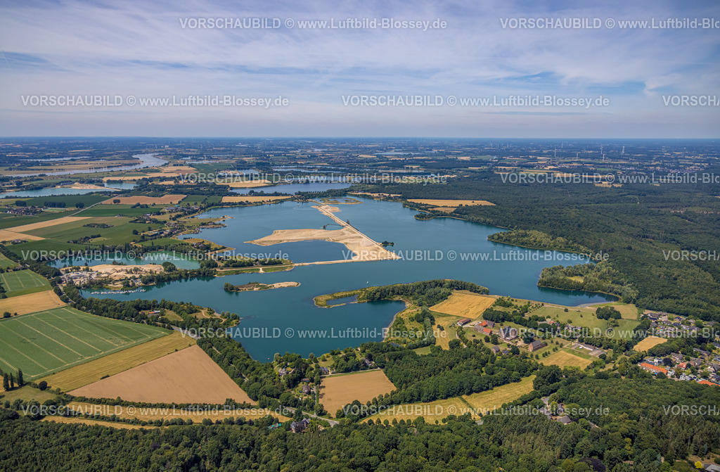 Wesel220703328 | Luftbild, Diersfordter Waldsee, Baggersee mit Kiesabbbau, Diersfordt, Wesel, Niederrhein, Nordrhein-Westfalen, Deutschland