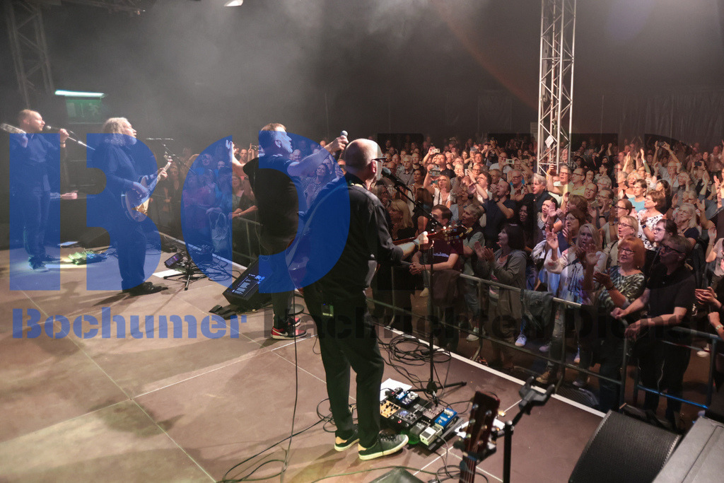 SES_GEBZFR20250828-68 | bond - Realisiert mit Pictrs.com