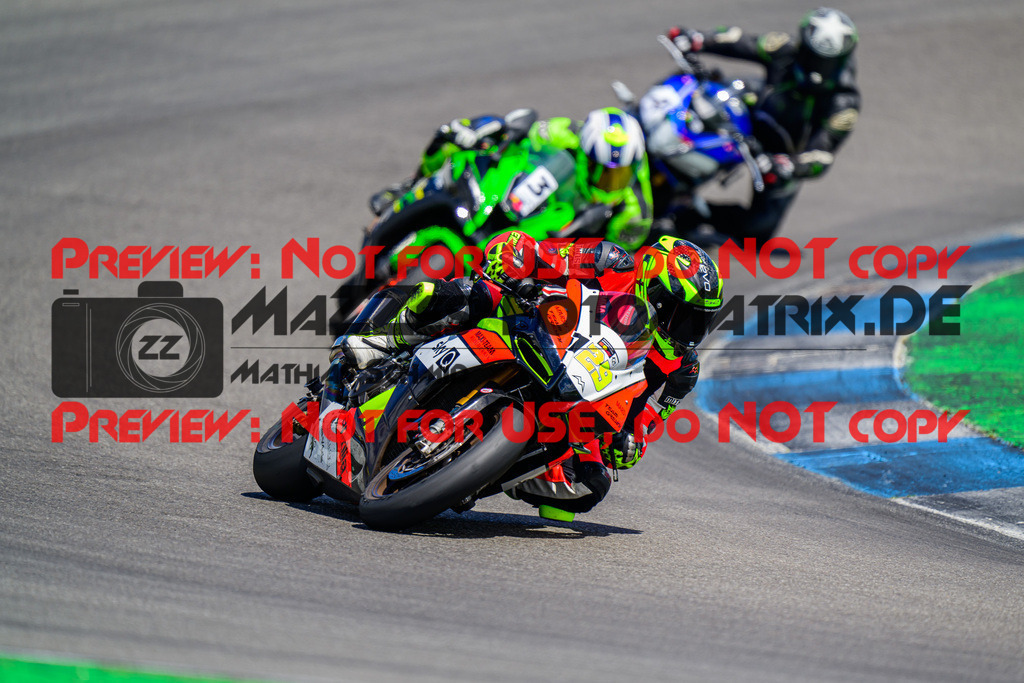 MaZZes_FotoMatrix_240615_1374 | WEISS