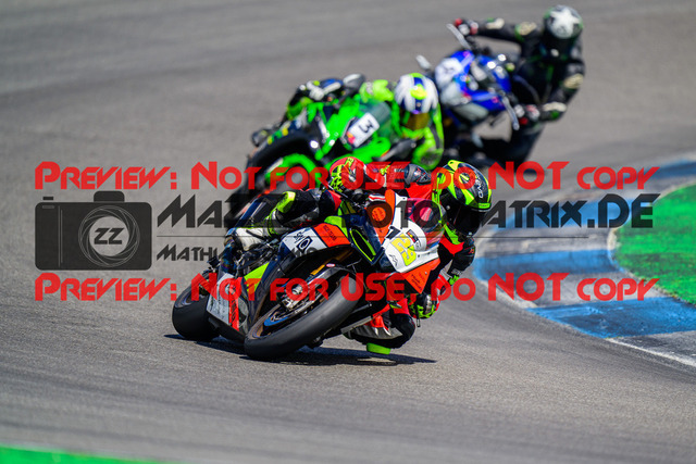 MaZZes_FotoMatrix_240615_1374 | WEISS