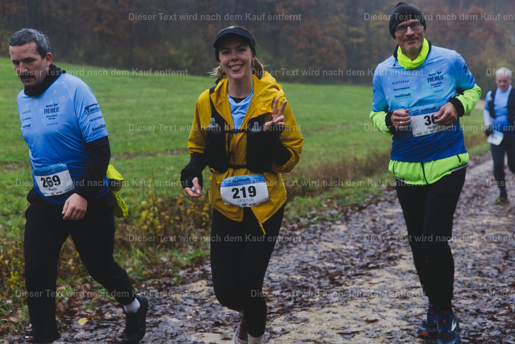 cineathletes-huegelland-2025-11-09-10-24-32 | Sportfotografie rund um Obstacle Course Racing und Trail Run - Realisiert mit Pictrs.com
