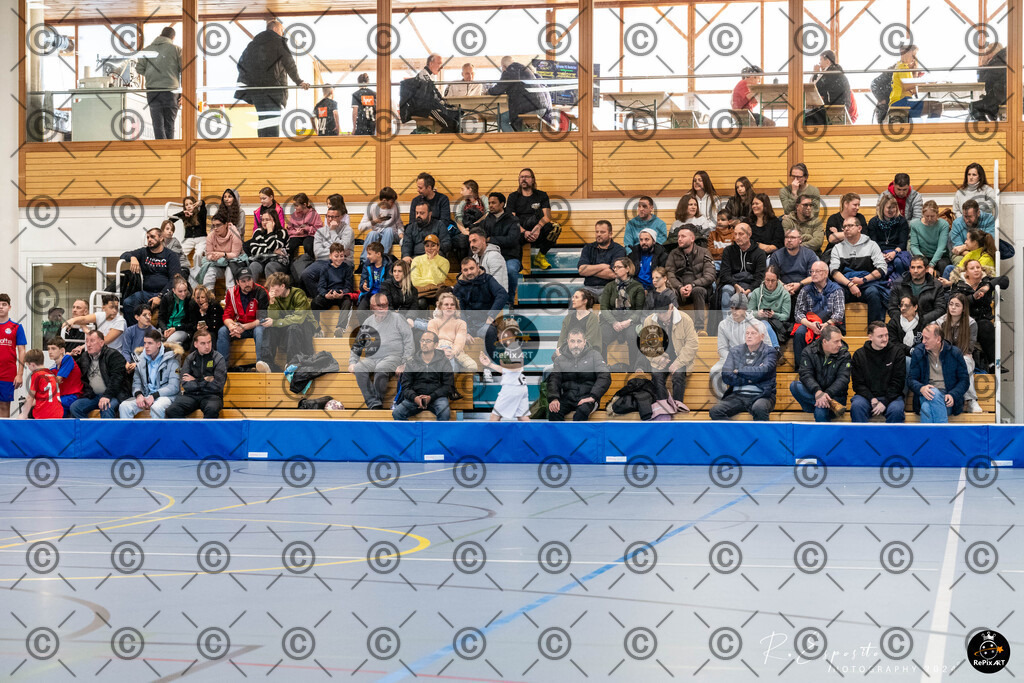 20241201_FCR-Hallenturnier-Da_RAW-3_048 | Sport und Naturfotografie von Roberto Esposito zeigt echte Momente Bewegung und die Schönheit der Natur. Ausdrucksstarke Bilder schaffen Emotionen.