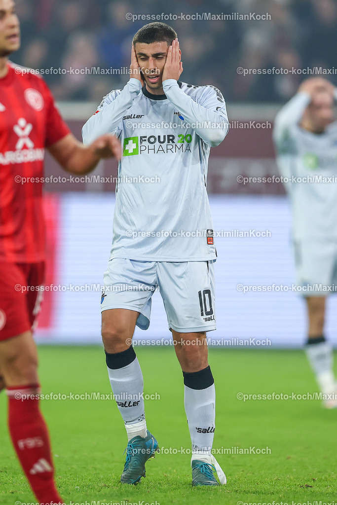Due0911240109602147 | 09.11.2024, Fußball, Fortuna Düsseldorf - SC Paderborn 07, 2. Bundesliga, Merkur Spiel-Arena, Saison 2024 2025: Koen Kostons (Paderborn #10) DFB regulations prohibit any use of photographs as image sequences and or quasi-video.