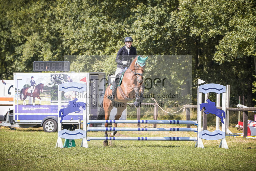 DOS_0266 | Entdecke hochwertige Reitturnierfotos von Foto Oger. Professionell, emotional und authentisch – jetzt Lieblingsmomente im Shop bestellen.Deutschlandweite Turnierfotografie. - Realisiert mit Pictrs.com
