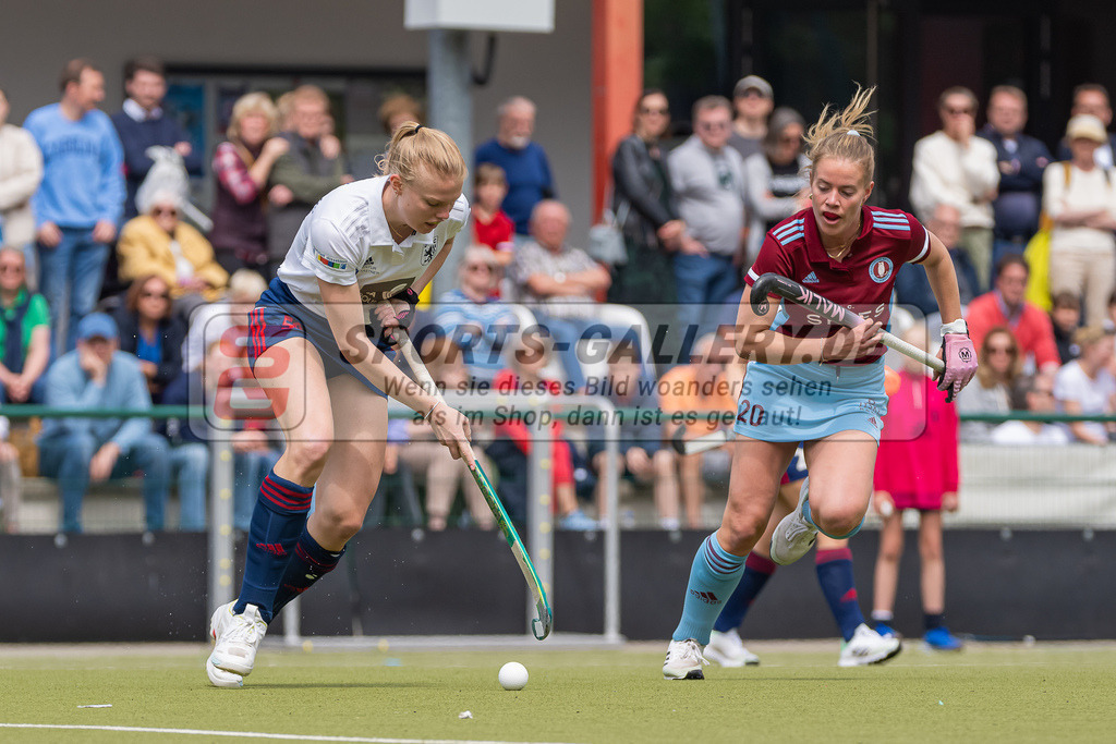 HK_20230520_108304 | 1. Bundesliga Damen Düsseldorfer HC - UHC Hamburg am 20.5.2023 DHC Düsseldorf, Düsseldorf , Lilly Stoffelsma ( Düsseldorfer HC #50 ) , Ida-Marie Köllinger ( UHC Hamburg #20 )