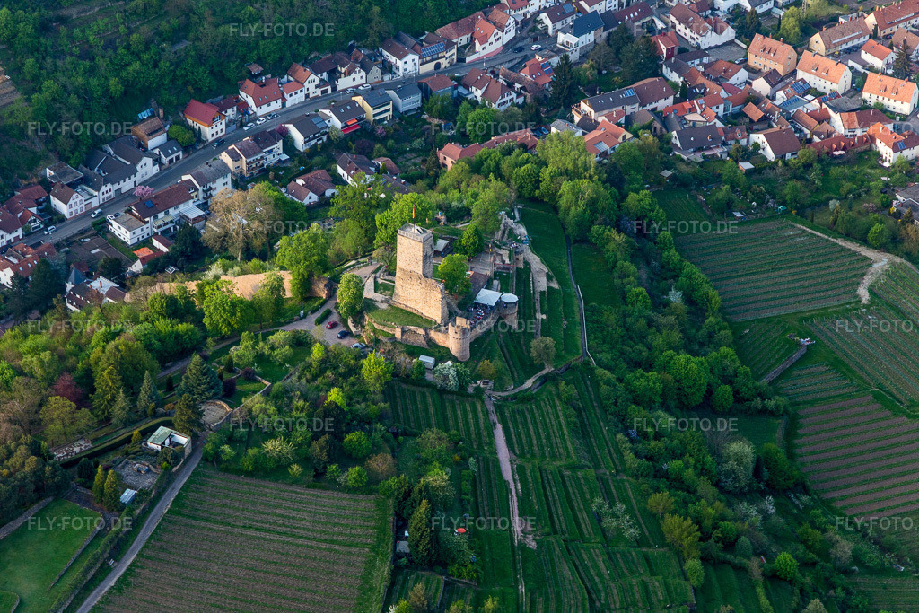Luftbild: Ehemalige Burganlage Wachtenburg (Ruine 