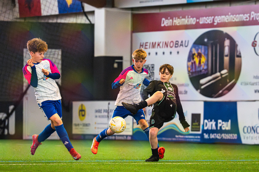 _BLR9198 | Professionelle Fußball- und Sportfotografie. Spielbilder online ansehen und kaufen – Einzelbilder oder komplette Galerien in hoher Qualität. - Realisiert mit Pictrs.com
