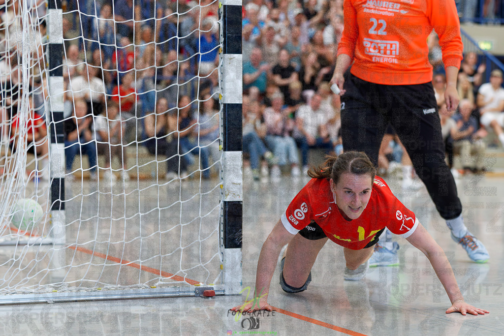 HSG Wettenberg - HSG Lumdatal | Wiederholungs-/Entscheidungsspiel um die Meisterschaft in der Frauen Oberliga Mitte und Aufstieg in die RegionalligaHSG Wettenberg - HSG Lumdatal am 11.05.2025 in Launsbach (Wettenberg) (Halle GS Launsbach (Wettenberg))Photo © 2025 - Jörg Heinrich - Realisiert mit Pictrs.com