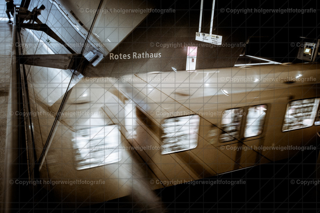 Underground | Kaufen sie online außergewöhnliche Fotografien auf Leinwand Acrylglas Fotoprint Aludibond von holgerweigeltfotografie - Realisiert mit Pictrs.com