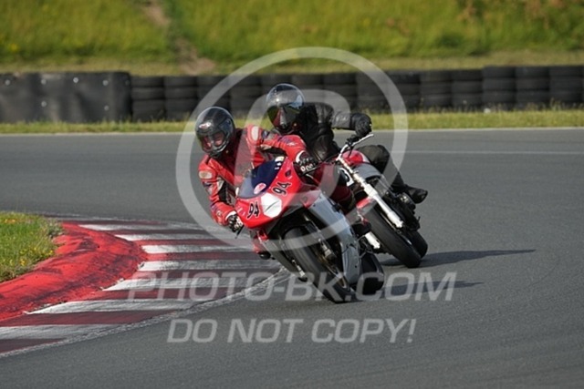 2024_07_06_PBK_31342 | Sportfotografie; SlowMotion; Video; Rennstrecke; Hafeneger; Speer; Racing; RSE; BMW; CBO; Trackday; Motorsportarena; Hockenheimring; Brno; Most; Barcelona; Valencia