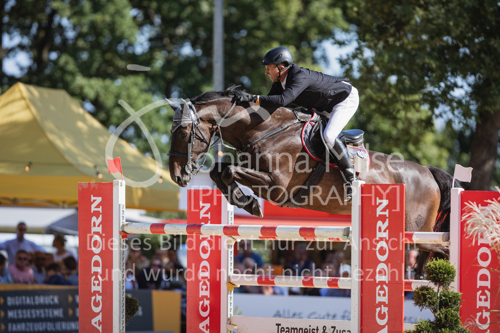 220828_Delbrueck_GrosserPreis-667 | Deine schönsten Turniermomente als professionelle Fotos! Entdecke hochwertige Pferdesport-Fotografie im Online-Shop. Jetzt Fotos finden & bestellen!