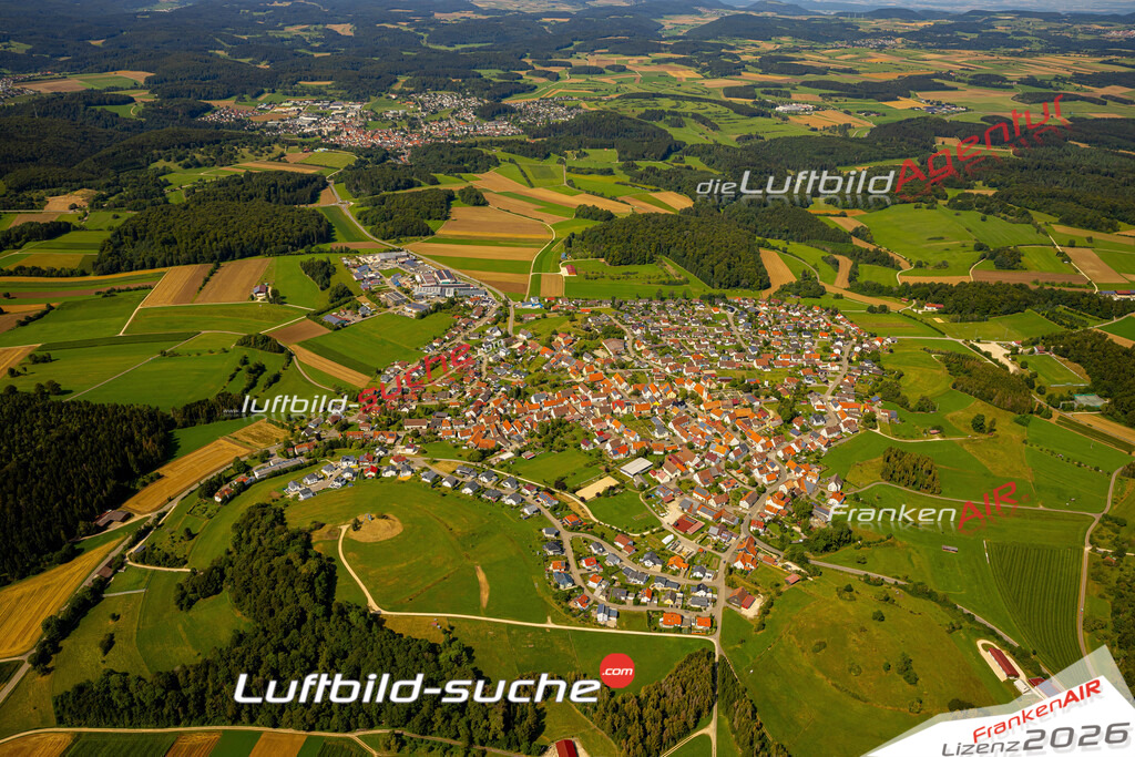 Das Luftbild zeigt : Steinhilben Trochtelfingen - Die Luftaufnahme wurde 2024 vom UL-Flugzeug aus erstellt ( keine Drohne ) - Hochauflösende Luftaufnahme - Für grossformatige Ausdrucke geeignet. Die Geschenkidee !Mit Lizenz und Bildrechte bestellbar
