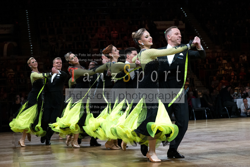 20241109_DM-Formationen_5507 | Tanzsportbilder, Standardtanz, Lateintanz, WDSF, DTV, LTVB, dancecomp, goc, hessen tanzt, blaues band der spree, walzer, tango, wiener walzer, slowfox, quickstepp, samba, rumba, cha-cha-cha, paso doble. jive, hd-kroft photography, turniertanzsport