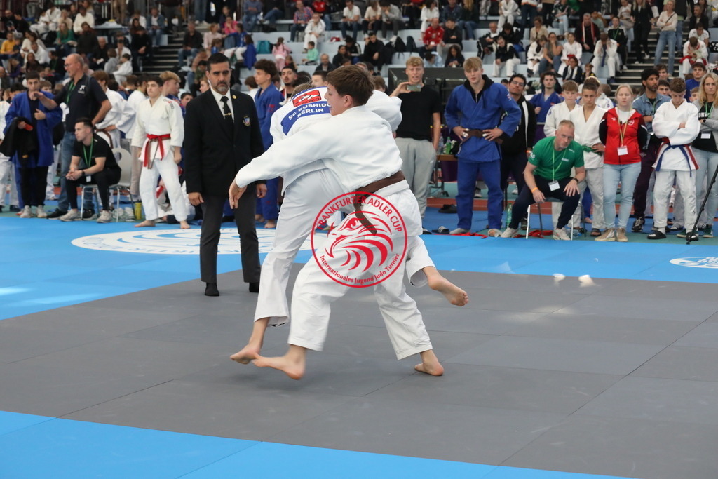 1J7A2268 | Fotos vom Adler Cup - Pictures from Adler Cup

Hier findet Ihr alle Eindrücke und großen Momente der Adler Cup Wochenenden. Here you will find all impressions and great moments of the Adler Cup weekends. - Realisiert mit Pictrs.com