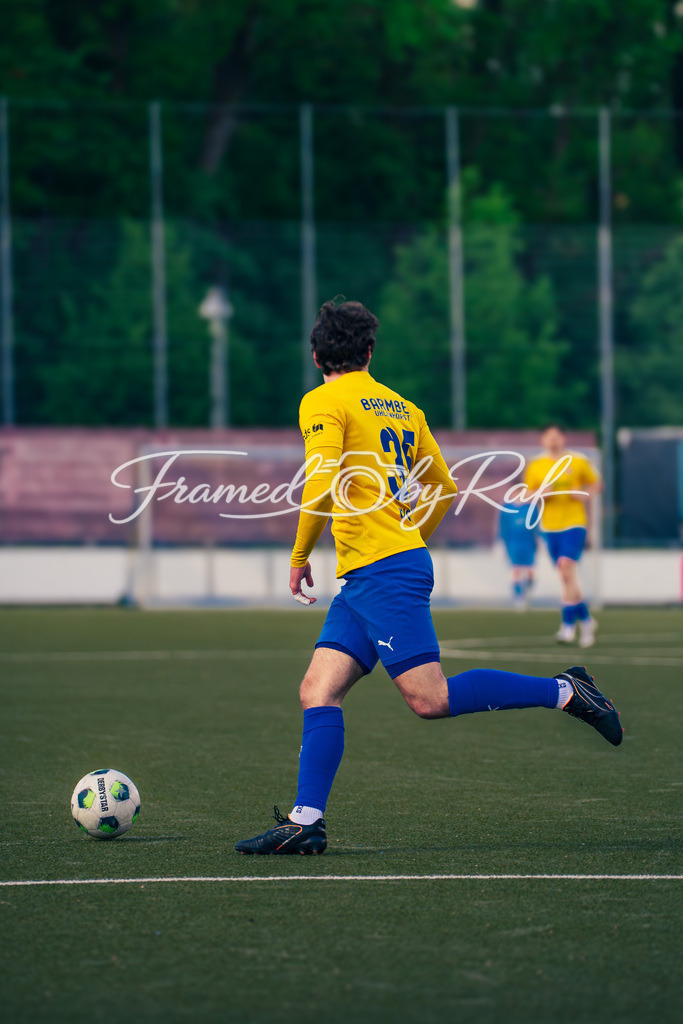 BU_vs_SVA_06.05.2026-31 | Professioneller Online-Store für hochwertige Fotografie: Entdecke einzigartige Bilder aus Street, Events und Lifestyle. Sichere dir exklusive Prints und digitale Downloads in bester Qualität für dein Zuhause oder Projekte. - Realisiert mit Pictrs.com