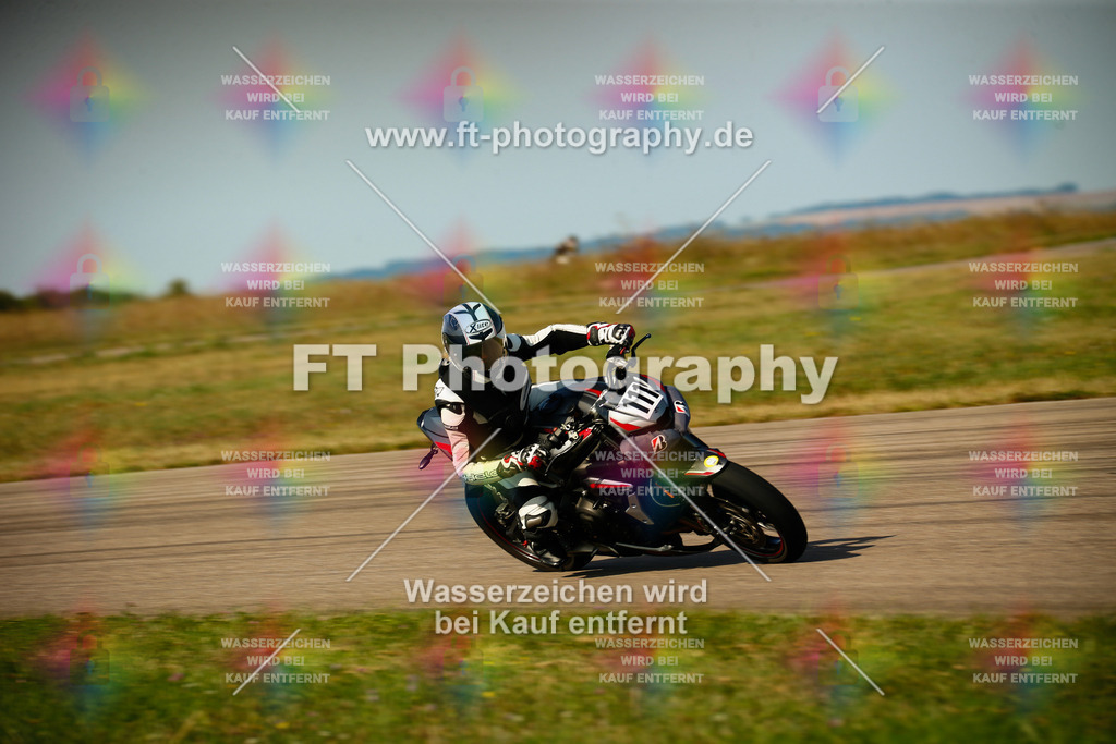 _MOT5785 | Hier findet Ihr Bilder von Touristenfahrten auf der Nürburgring Nordschleife oder von anderen Veranstaltungen die ich besucht habe. Viel Spass beim Durch Schauen 