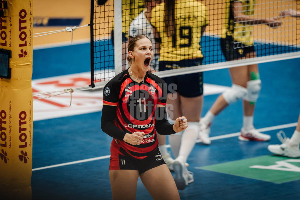 Volleyball | Frauen | Saison 2025/2026 | Volleyball Bundesliga | SSC Palmberg Schwerin vs. ETV Hamburger Volksbank Volleys | 18.10.2025 | Svea Frobel (#11, ETV Hamburger Volksbank Volleys) ärgert sich