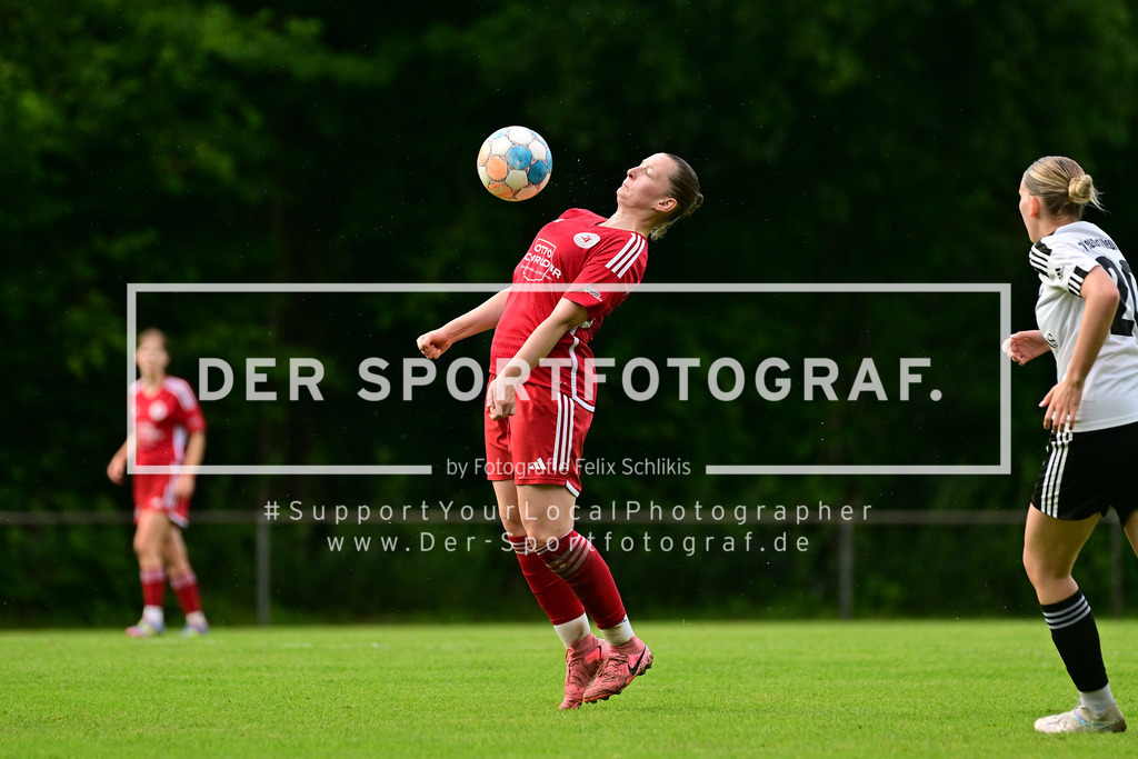 Fußball I Frauen I Saison 2025-2026 I Testspiel I FC Jesteburg-Bendestorf - VSV Hedendorf-Neukloster I 08597 | Der Sportfotograf. - Realized with Pictrs.com