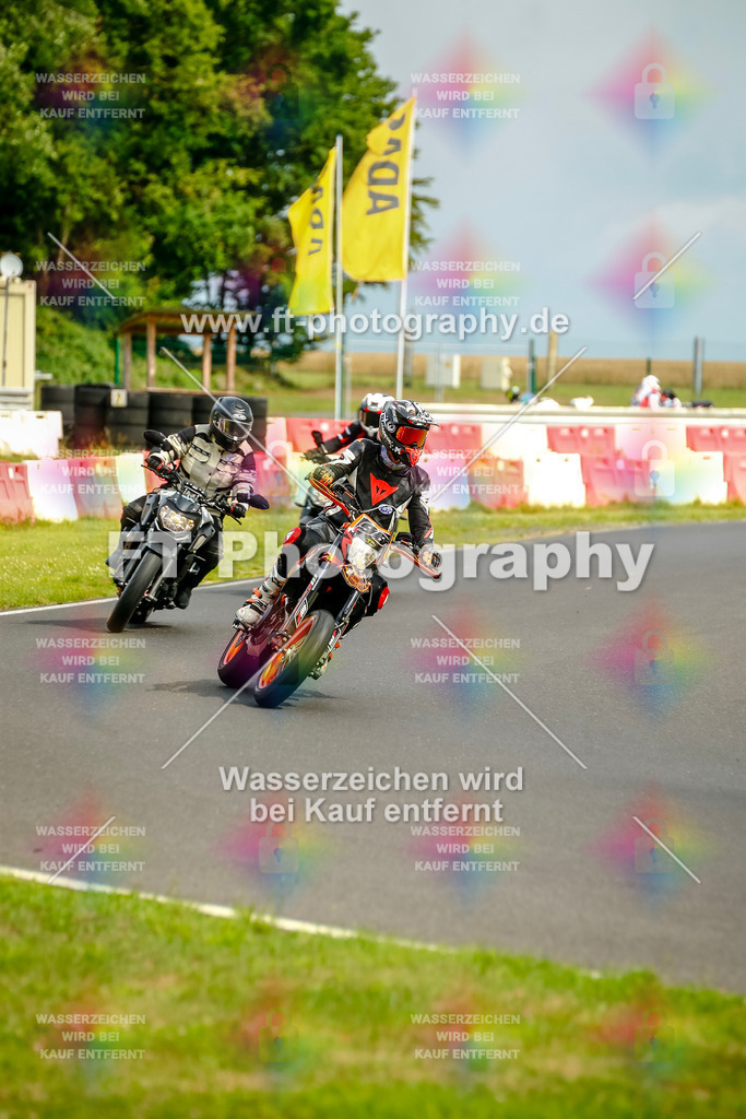 VBK-4509 | Hier findet Ihr Bilder von Touristenfahrten auf der Nürburgring Nordschleife oder von anderen Veranstaltungen die ich besucht habe. Viel Spass beim Durch Schauen 