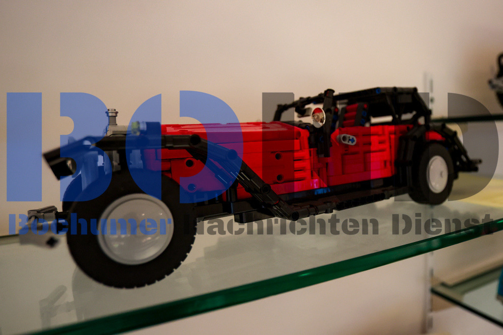  18.11.2023 - 
 | Sebastian Sendlak / Bochumer Nachrichtendienst (BOND) - Bunte Steine Bochum - Realisiert mit Pictrs.com