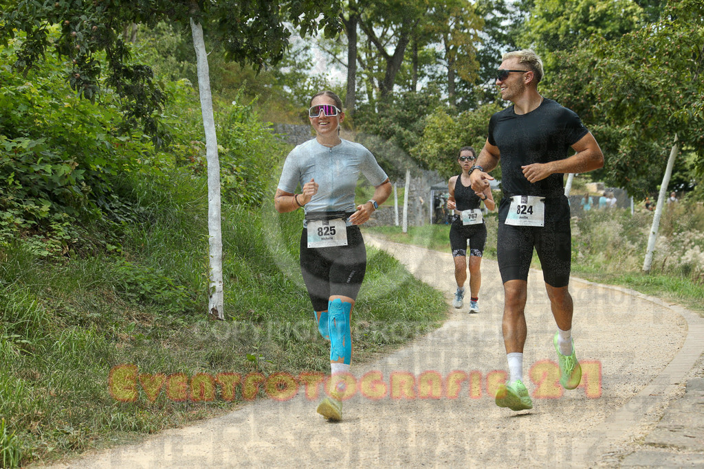 250824_1515_EX1_8707 | Sportfotografie im Rhein-Sieg Kreis, Köln, Bonn, NRW, Rheinland Pfalz, Hessen, etc. Unser Tätigkeitsfeld umfasst den Laufsport vom Volkslauf über den Marathon, Duathlon, Triathon bis zum Ultralauf wie Kölnpfad Ultra oder Schindertrail.