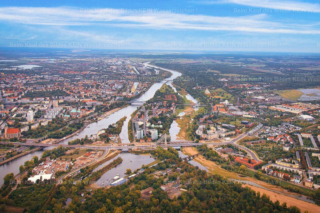 Luftbild_Magdeburg_Werder_Pylonbrücke_Elbe_Heumarkt_9433 | Magdeburg Werder Zollhafen Pylonbrücke - Realisiert mit Pictrs.com