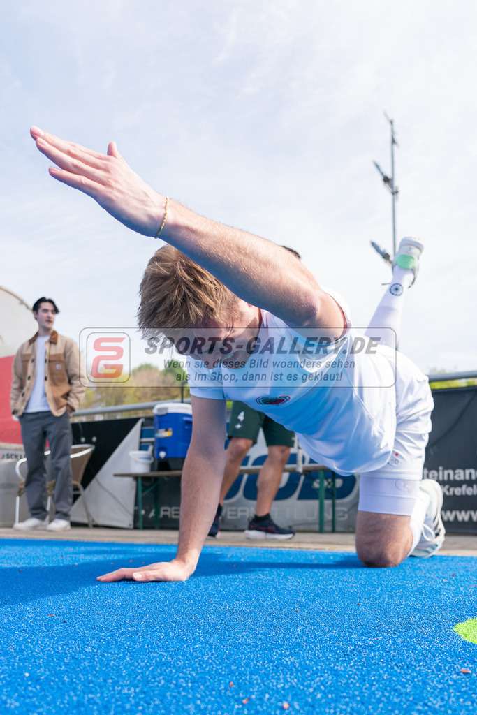 HK_20240414_903560 | 1. Bundesliga Hockey Herren Crefelder HTC - UHC Hamburg am 14.4.2024 CHTC, Krefeld , van Ehren Christian ( Crefelder HTC #16 )