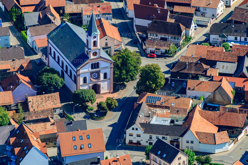Luftbild: Kirche Neupotz an der Hauptstr in Neupotz im Bundesland Rheinland-Pfalz in Deutschland. Foto: IMG_20487.jpg vom 30.08.2009 durch Werner Riehm/FLY-FOTO.de