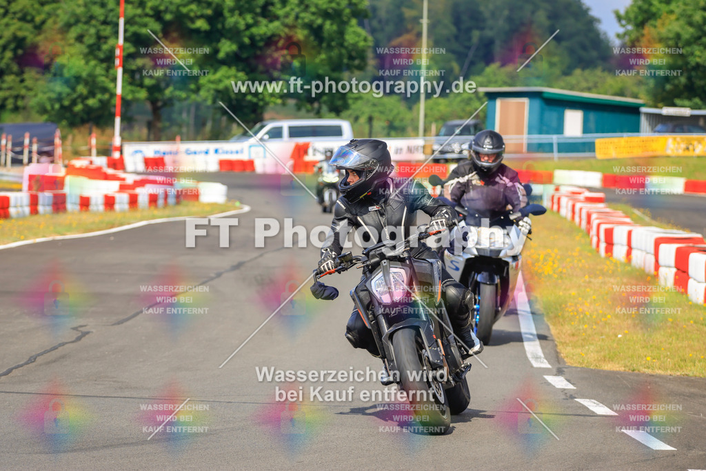 _DSK2275 | Hier findet Ihr Bilder von Touristenfahrten auf der Nürburgring Nordschleife oder von anderen Veranstaltungen die ich besucht habe. Viel Spass beim Durch Schauen 