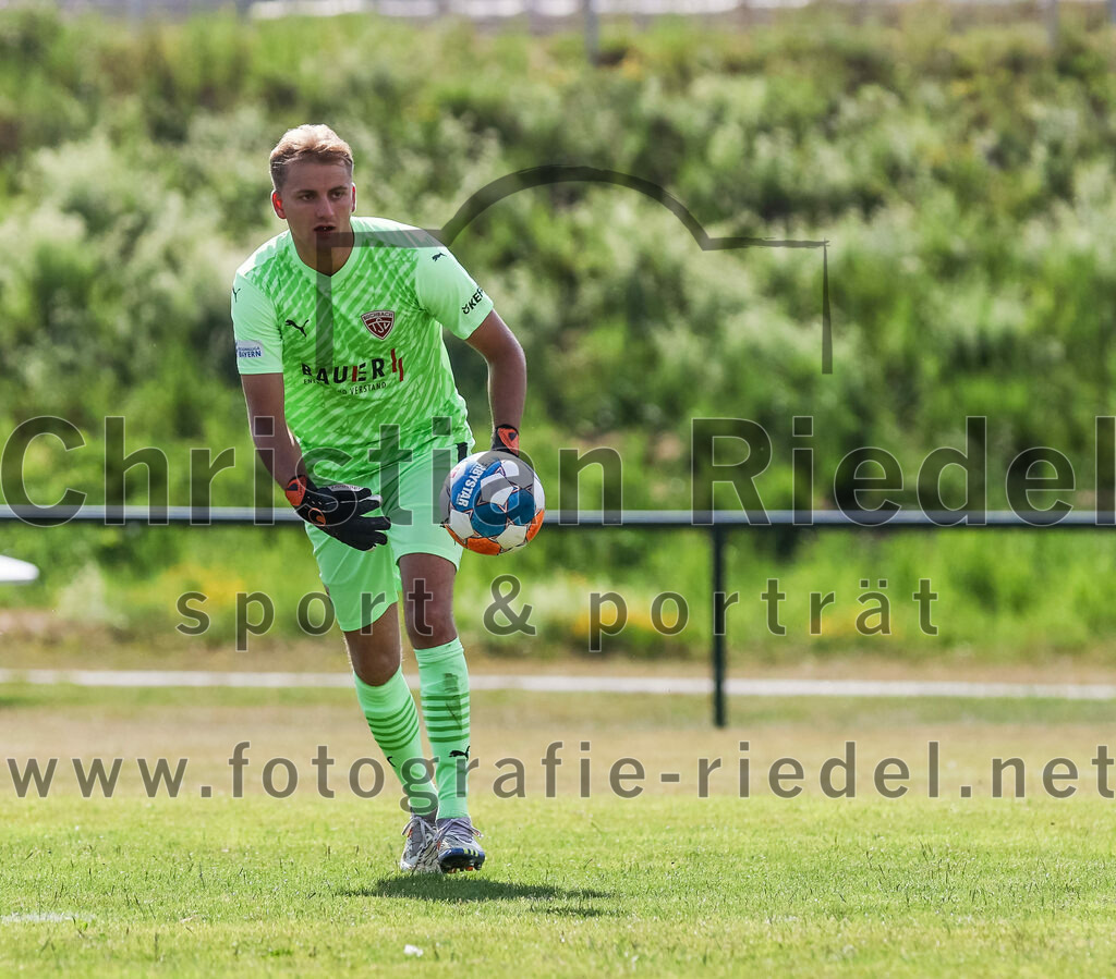 2023-07-08_119_FC_Langengeisling_gegen_TSV_Buchbach | Erding, Deutschland, 08.07.2023:
Fußball, Bezirksliga Oberbayern Ost 2023 / 2024, Testspiel, FC Langengeisling gegen TSV Buchbach, Endergebnis: 0:6

Torwart Ludwig Zech (TSV Buchbach, #1)

Foto: Christian Riedel / fotografie-riedel.net