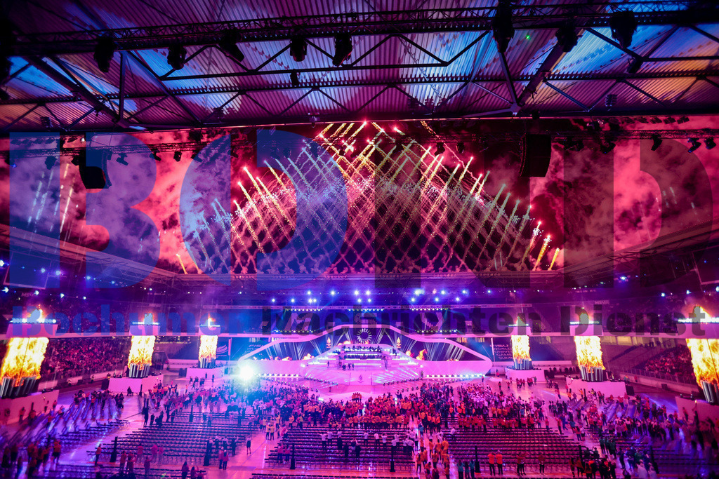 SES_TTGOPC20250716-204 | bond - Realisiert mit Pictrs.com