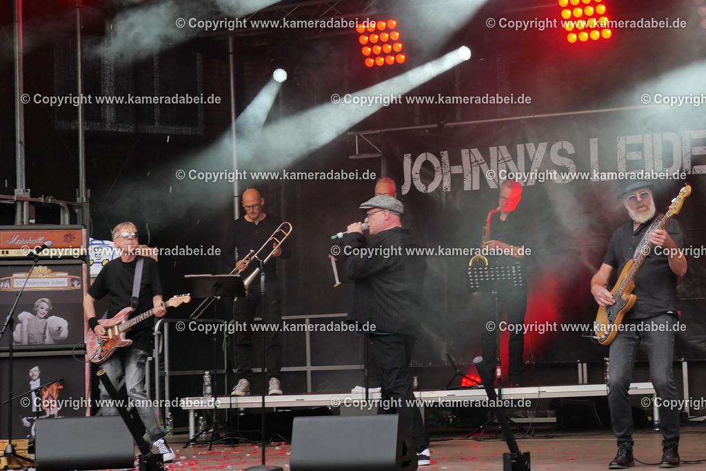 29.08.2025 Johnnys Leidenschaft bei den DIN Tagen 2025 | 29.08.2025 Johnnys Leidenschaft gibt auf der Altmarktbühne in Dinslaken bei den DIN Tagen 2025 ein Konzert. - Realisiert mit Pictrs.com
