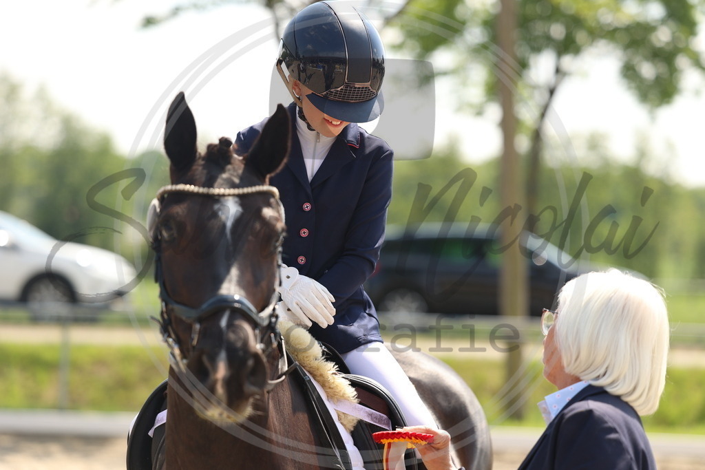 994A7364 | sabrinanicolaifotografie - Realisiert mit Pictrs.com