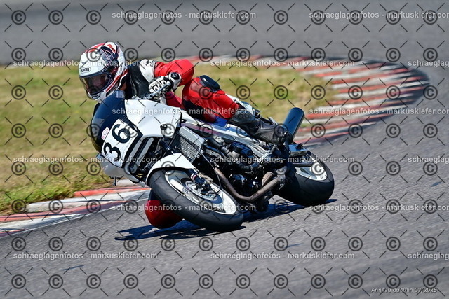 25bc03-1674 | markuskiefer.com - Realisiert mit Pictrs.com