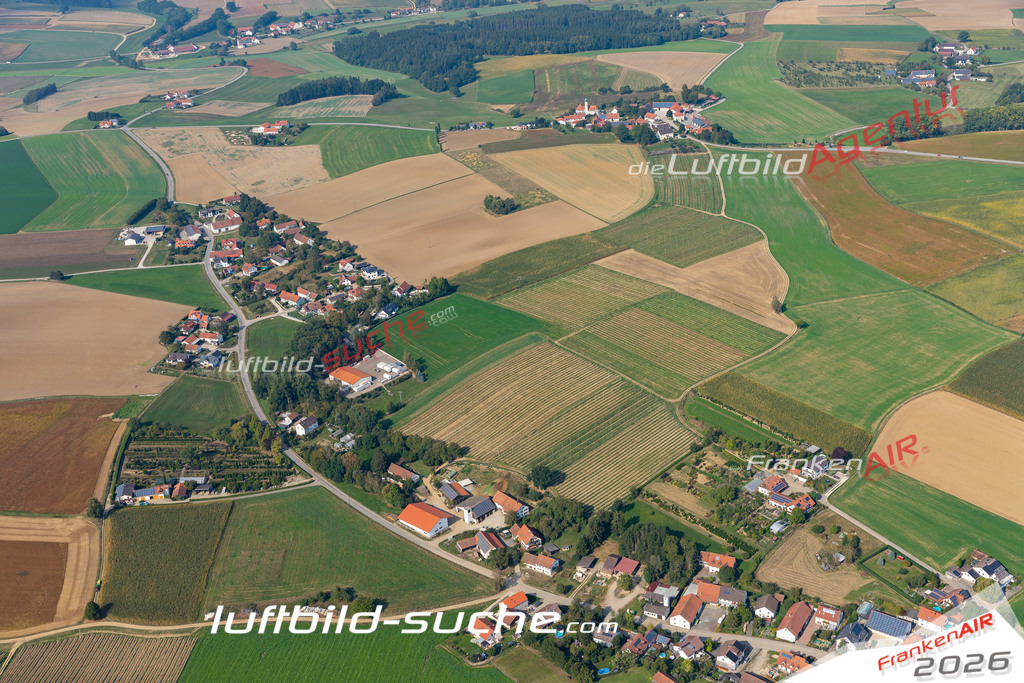 Aktuelles Luftbild von Sixthaselbach  - Die Luftaufnahme wurde 2020 mittels UL-Flugzeug erstellt ( keine Drohne ) - hochauflösende Kamera-Systeme von  Canon -Beste Qualität - Für grossformatige Ausdrucke geeignet. Die Geschenkidee !