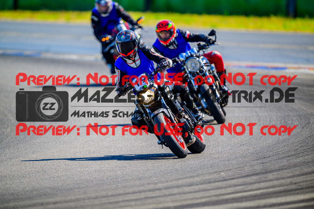 MaZZes_Fotomatrix_20250817_6007705_3715 | RL